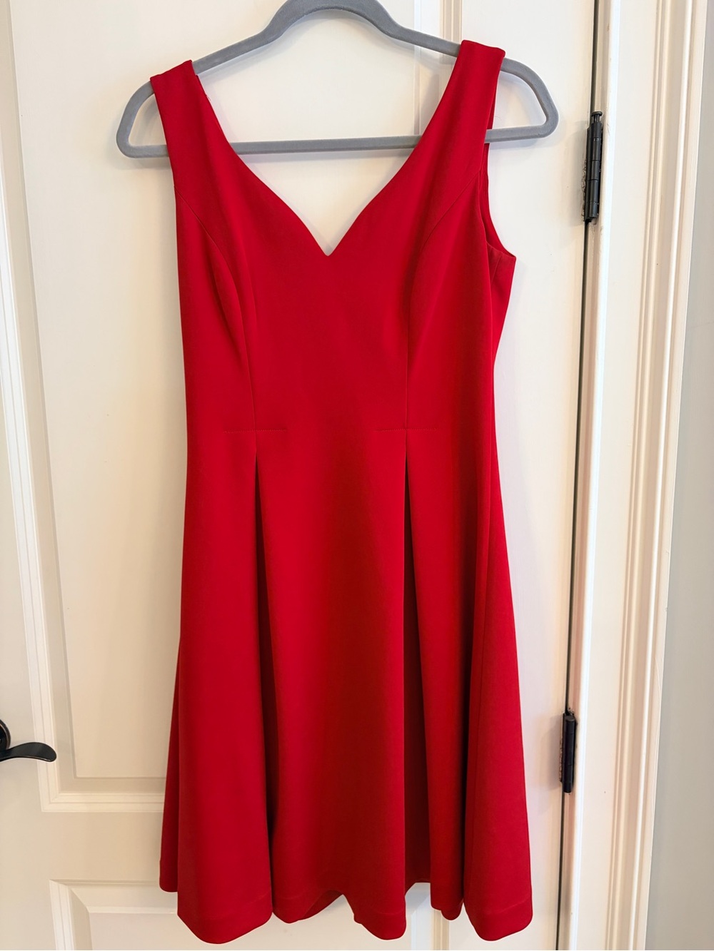 DKNY Red Fit & Flare Dress Size 2 Sleeveless V-Neck A-Line Cocktail NWOT